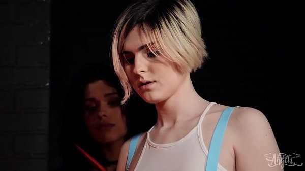 Smallish tit TS Ella Hollywood and (Alisia) fuck each other and big dick (Dante Colle) in halloween threeway – Transangels