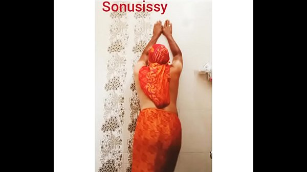 Sonusissy nude display