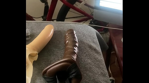 Fucktoys n no one to have fun with
